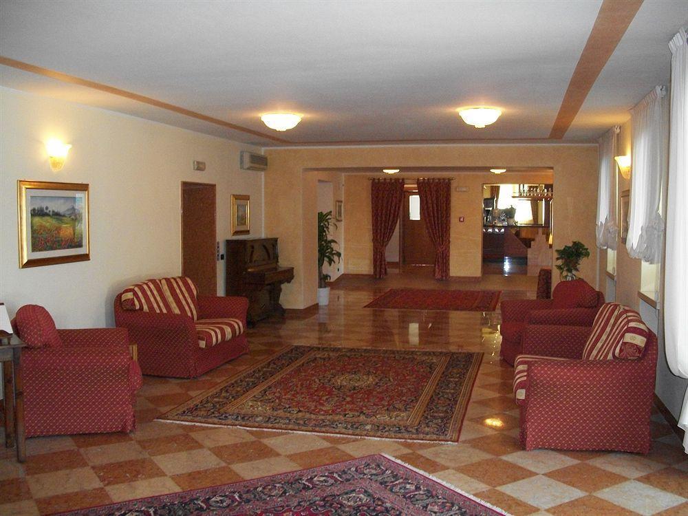 Hotel Olioso Peschiera del Garda Exterior photo