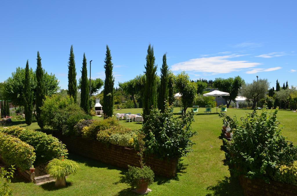 Hotel Olioso Peschiera del Garda Exterior photo